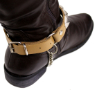 kožená ozdoba na boty pyramidy