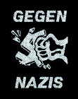 nášivka Gegen Nazis pěst